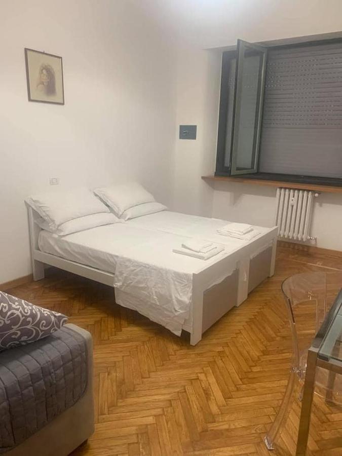 B&B Apartaments Milano Bocconi Ngoại thất bức ảnh